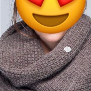 Noel Asmar Infinity scarf